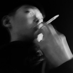 光溜溜的美女素材图片
